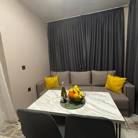 アパート Grand Ohrid - Center Near To Sea And Sea Garden ブルガス